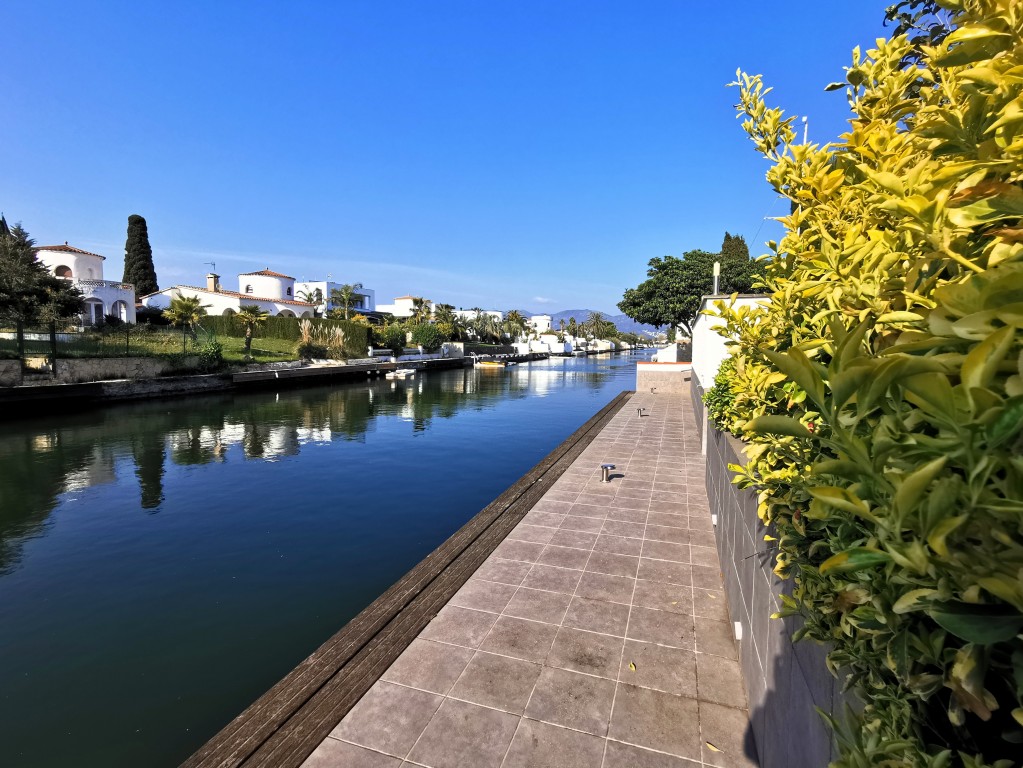 Imagen 3 de Casa-Chalet en Venta en Empuriabrava Girona