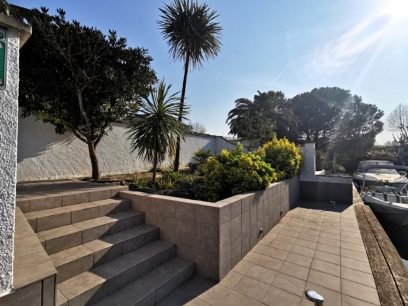 Imagen 4 de Casa-Chalet en Venta en Empuriabrava Girona