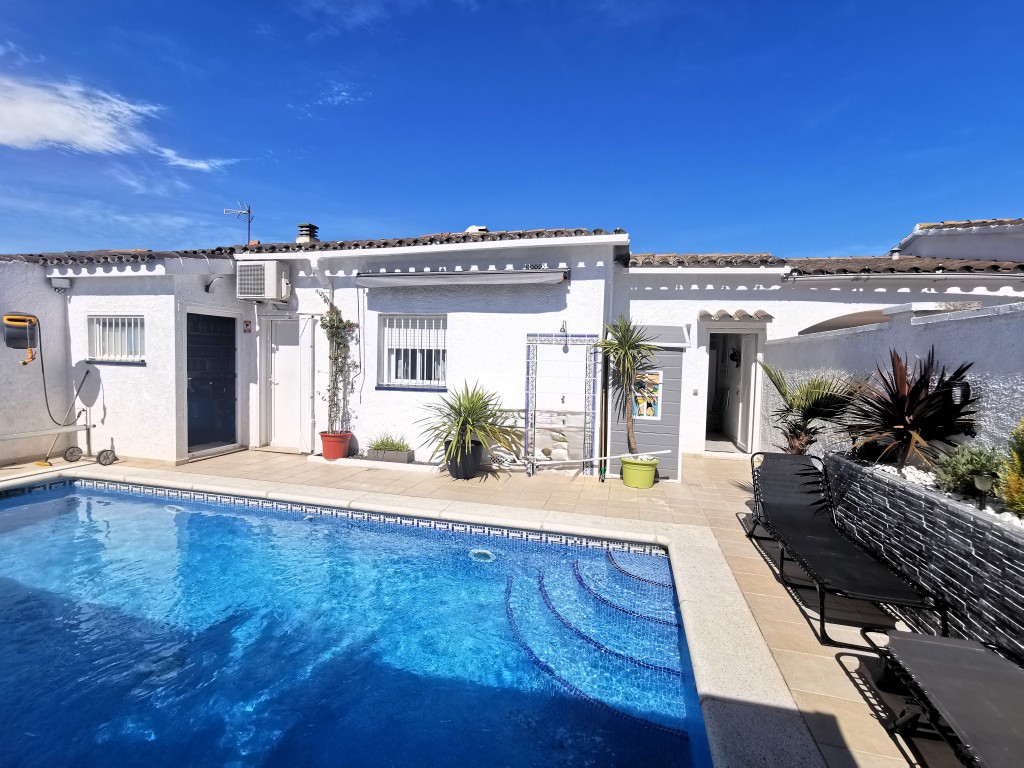 Imagen 4 de Casa-Chalet en Venta en Empuriabrava Girona