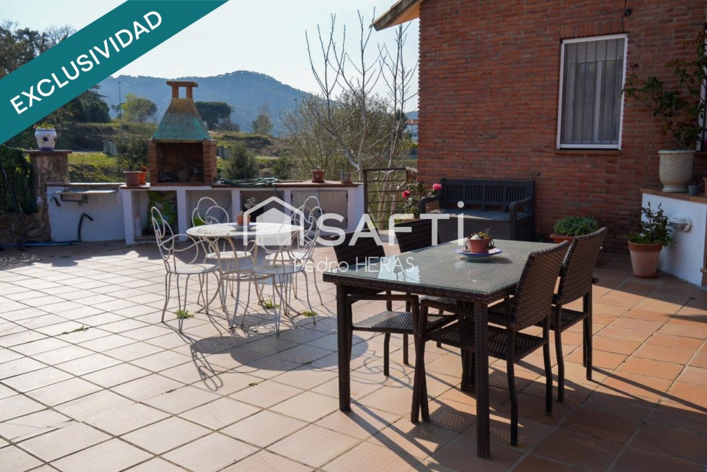 Imagen 4 de Residencia con dos viviendas y vistas al Montseny.