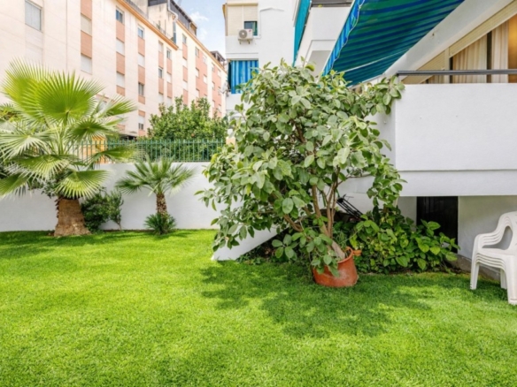 Imagen 2 de Adosada en Venta en Estepona Málaga