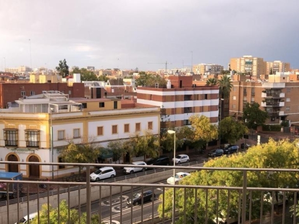 po-1257858-imagen - El Club del Propietario Imagen 1 de Vivienda ideal en Avda. Manuel Siurot