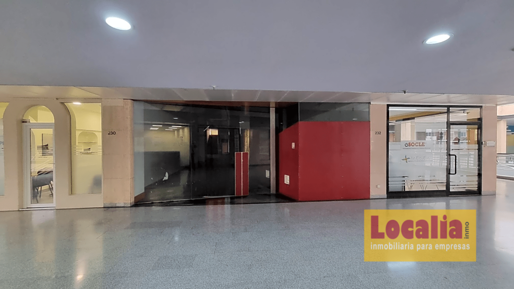 Imagen 3 de Amplias oficinas en el centro empresarial El Zoco
