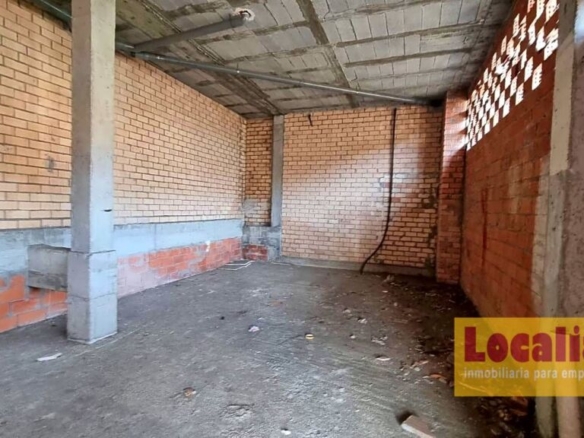 Imagen 2 de Local comercial en bruto en El Astillero