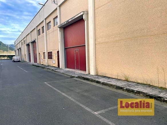 Imagen 1 de Nave industrial en Barros