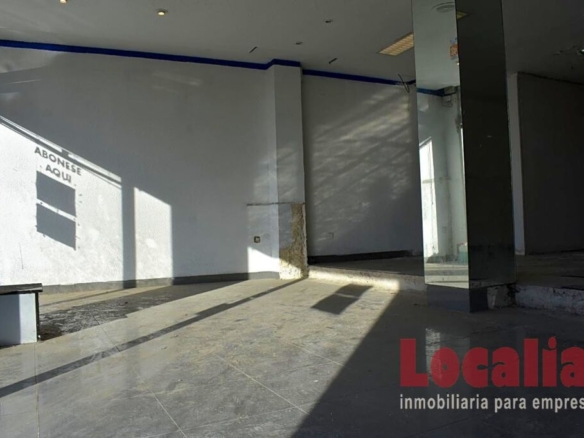 Imagen 2 de Local comercial junto a Valdecilla
