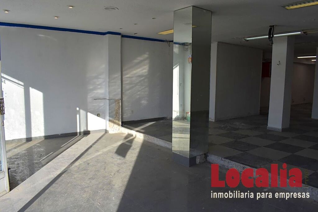 Imagen 2 de Local comercial junto a Valdecilla