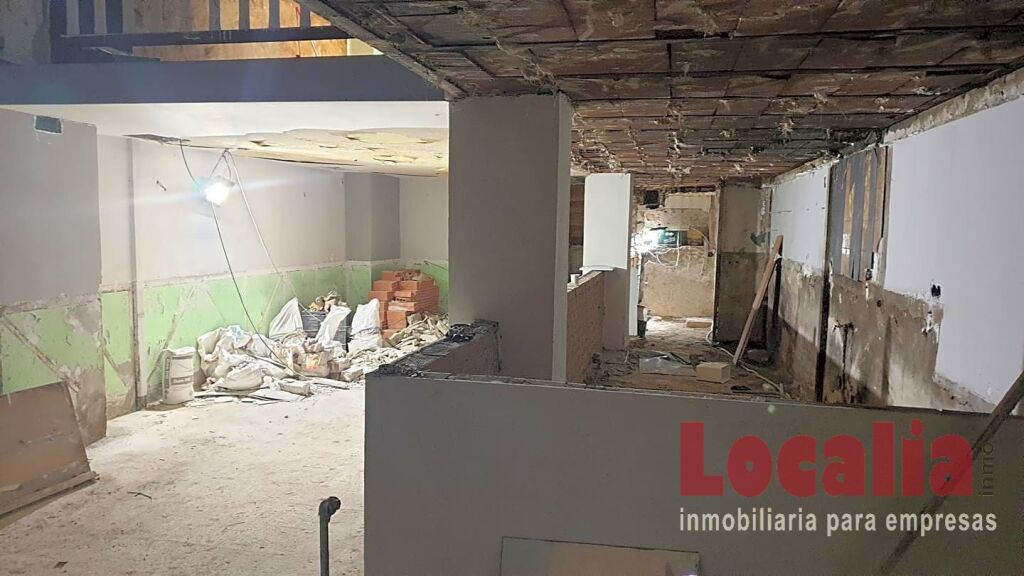 Imagen 1 de Local comercial u hostelero en calle Santa Lucía