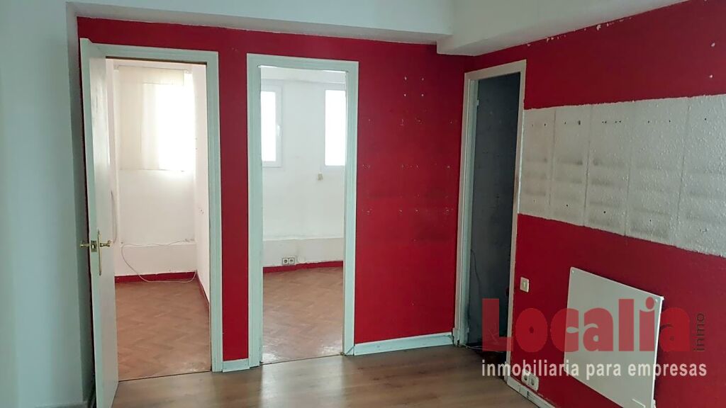 Imagen 1 de Local con múltiples oficinas en el centro de Santander
