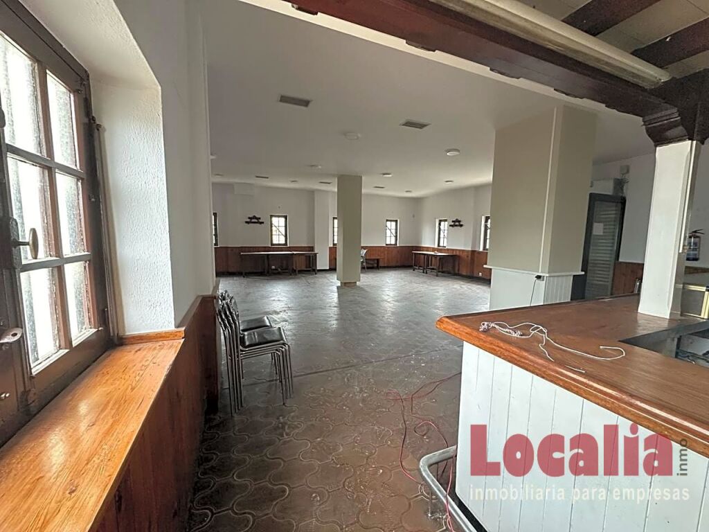 Imagen 2 de Espacioso Bar con salida de humos en Polanco