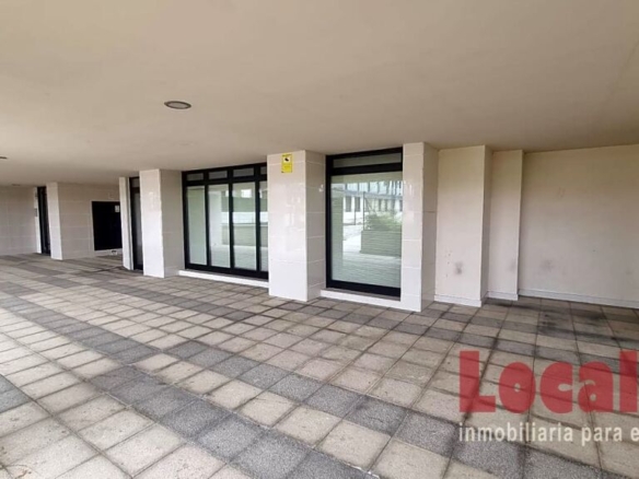 Imagen 2 de Local acondicionado como clínica en Mompía