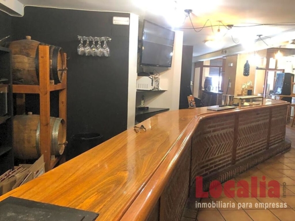 Imagen 3 de Amplio Bar para entrar a trabajar en Torrelavega.