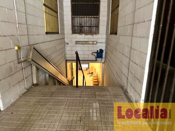 Imagen 4 de Alquiler de local 150 metros en Santander.