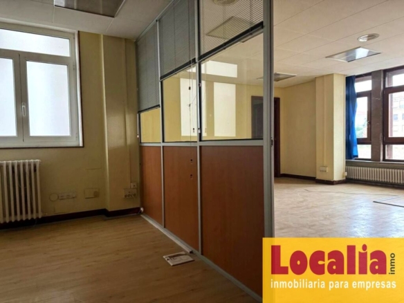 Imagen 3 de Excepcional local para oficinas en Santander.