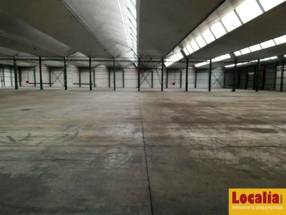 Imagen 2 de Nave industrial o logística con rápido acceso a la A-67