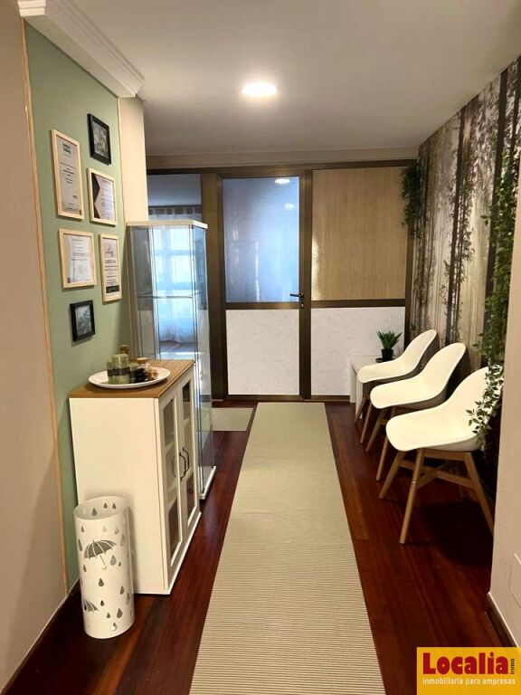 Imagen 1 de Centro de Estética en alquiler. Torrelavega.