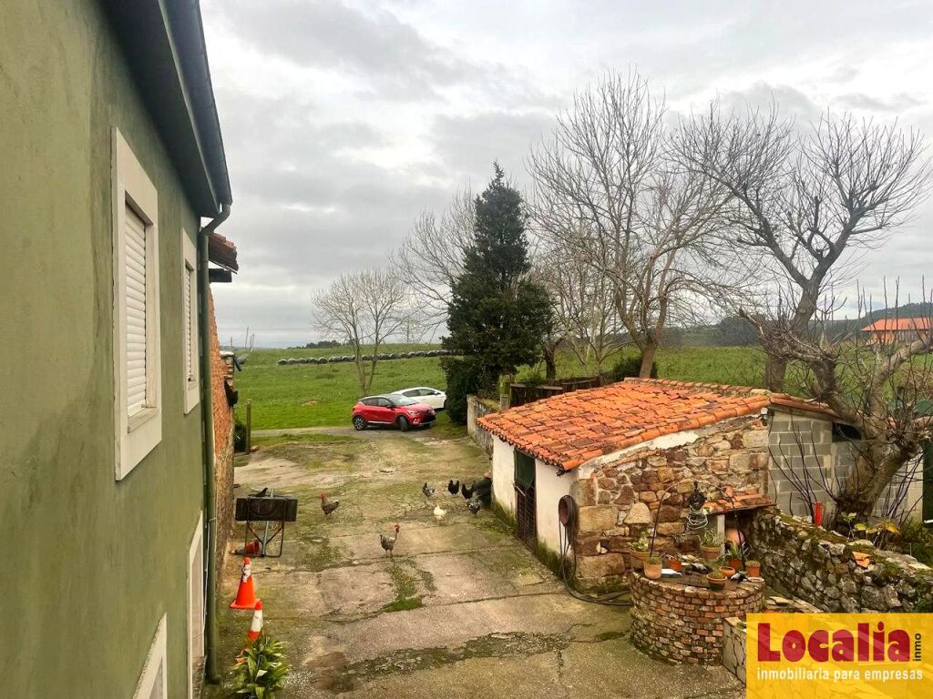 Imagen 4 de Dos casas y extensa finca en Torrelavega