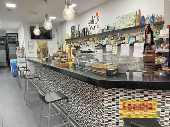 Imagen 3 de Bar Cafetería con cocina y terraza en Torrelavega