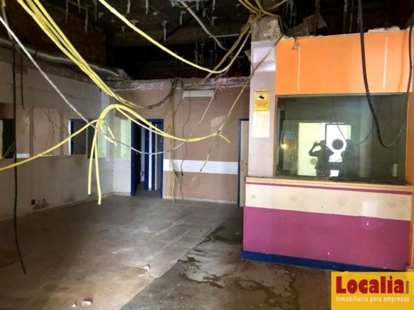 Imagen 4 de Local comercial en el centro de Torrelavega