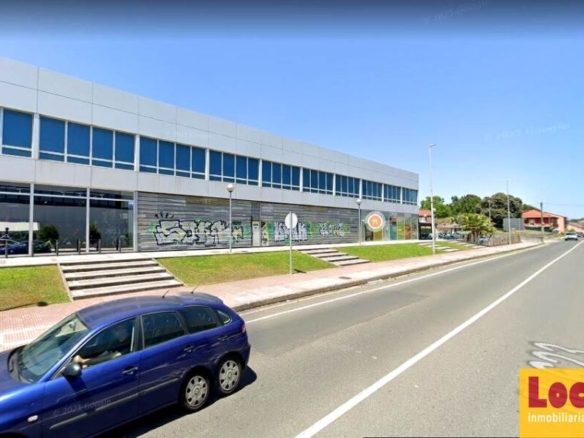 Imagen 2 de Oficina en alquiler en Revilla de Camargo de 96 m2