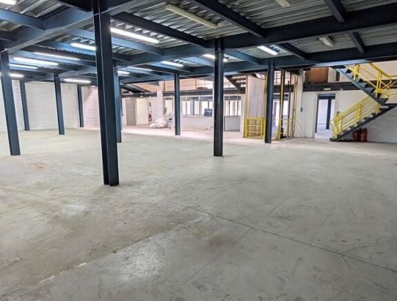 Imagen 2 de Nave industrial en polígono Candina