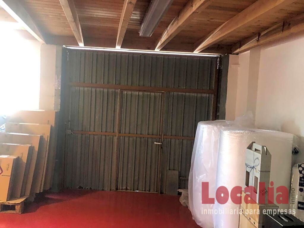 Imagen 4 de Buen local comercial en Torrelavega.