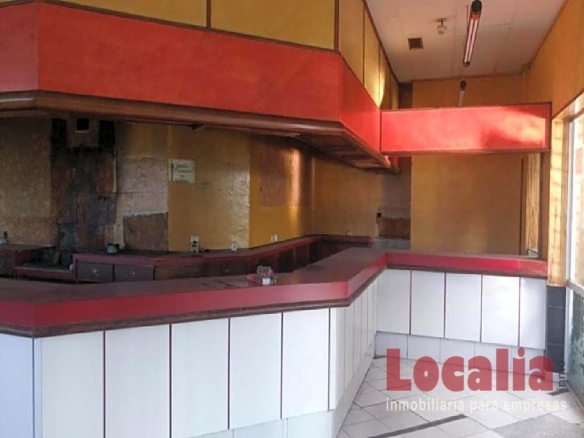 Imagen 2 de Local comercial: Bar / Restaurante en Torrelavega.