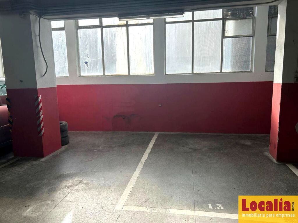 Imagen 1 de 8 plazas de garaje en venta en centro de Santander