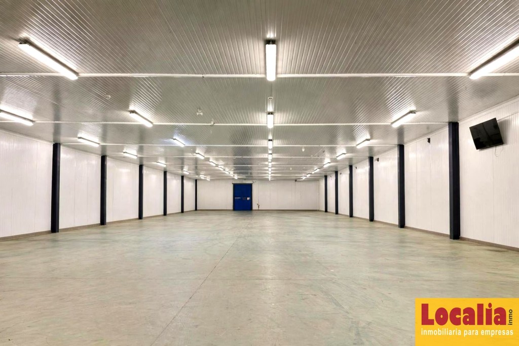 Imagen 2 de Nave Industrial Logística en Venta