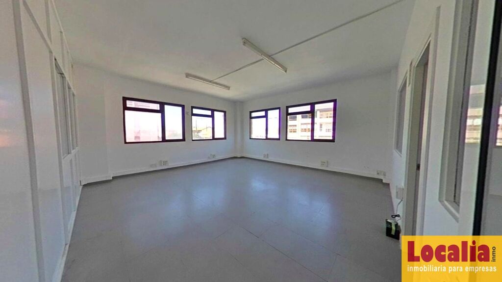 Imagen 2 de Local en edificio La Tejera