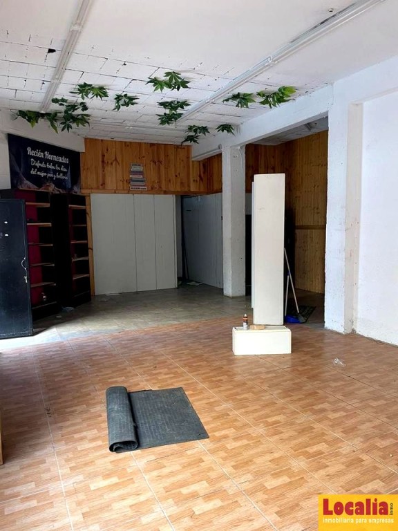Imagen 3 de Local en venta en Maliaño de 80 m2
