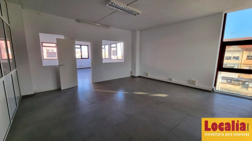Imagen 2 de Local en edificio de oficinas