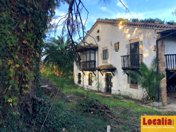 Imagen 1 de Amplia vivienda para reformar en Valles Pasiegos