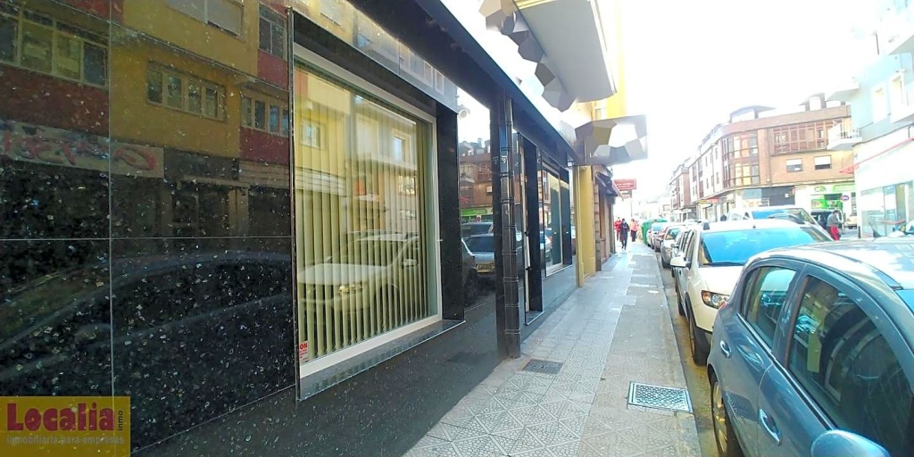 Imagen 1 de Amplio local para tus oficinas en el centro de Torrelavega