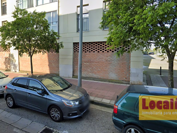 Imagen 2 de Local comercial en esquina junto a El Corte Inglés