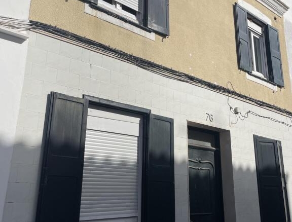 Imagen 1 de ¡Oportunidad única! Casa menorquina con encanto y múltiples posibilidades en el corazón de Es Castel