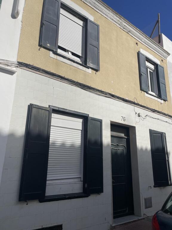 Imagen 1 de ¡Oportunidad única! Casa menorquina con encanto y múltiples posibilidades en el corazón de Es Castel