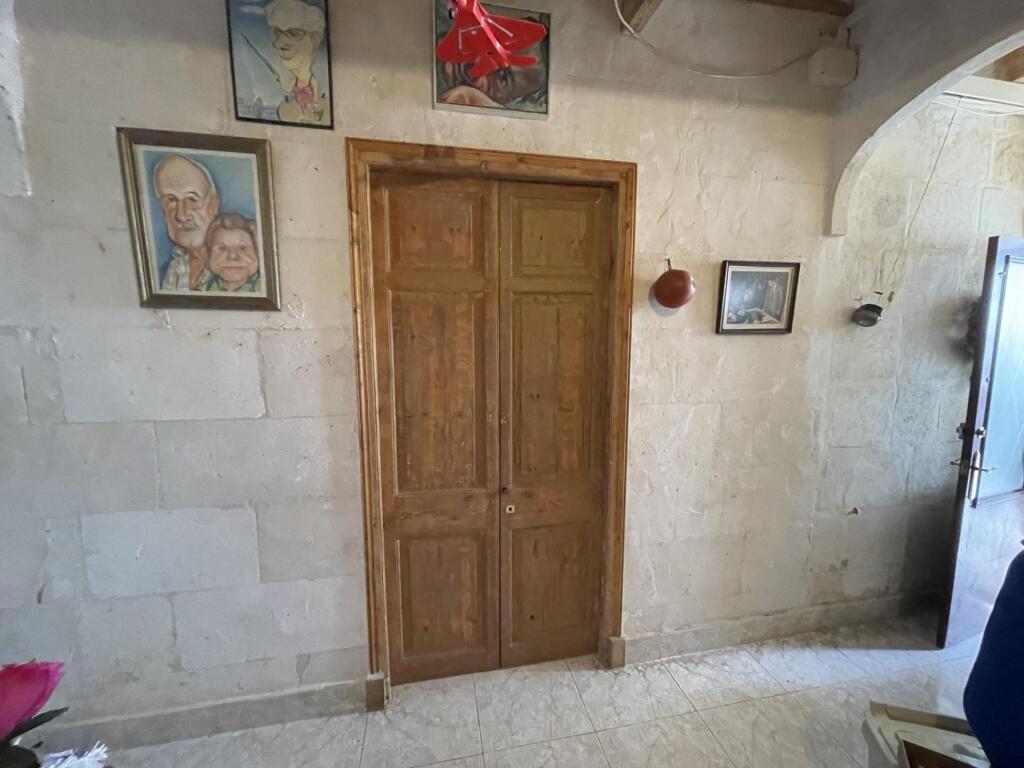 Imagen 3 de ¡Oportunidad única! Casa menorquina con encanto y múltiples posibilidades en el corazón de Es Castel