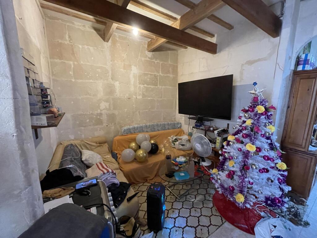 Imagen 4 de ¡Oportunidad única! Casa menorquina con encanto y múltiples posibilidades en el corazón de Es Castel