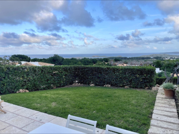 Imagen 1 de Apartamento con vistas al mar y al Faro de Favàritx en Coves Noves – Norte de Menorca