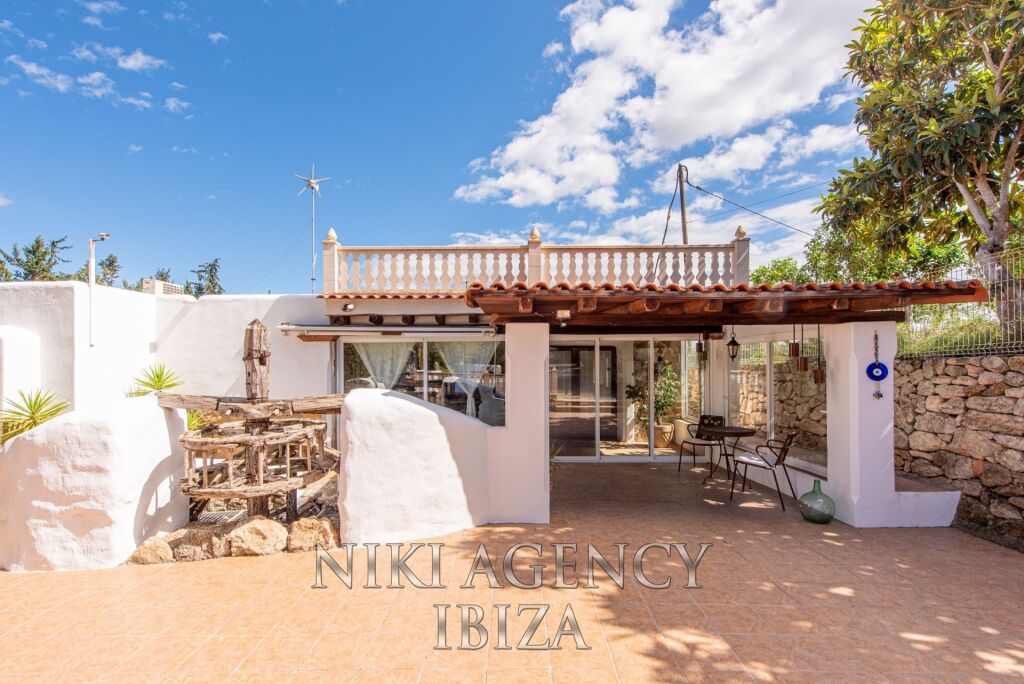 Imagen 2 de Casa de campo-Masía en Venta en Sant Joan De Labritja Baleares