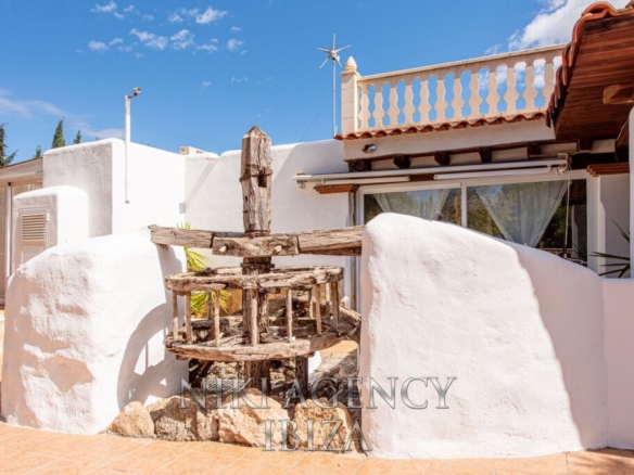 Imagen 3 de Casa de campo-Masía en Venta en Sant Joan De Labritja Baleares