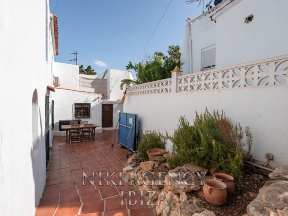 Imagen 3 de Casa-Chalet en Venta en Santa Eularia Des Riu Baleares