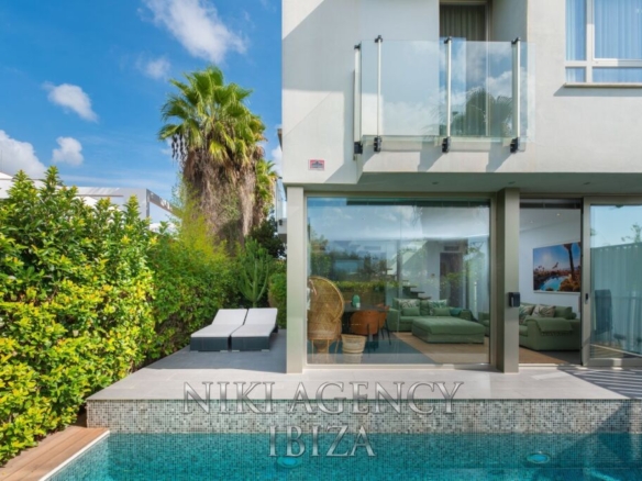 Imagen 3 de Casa-Chalet en Venta en Santa Eularia Des Riu Baleares