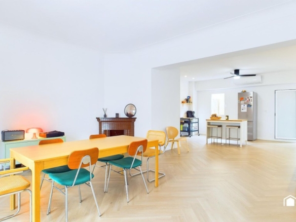 Imagen 1 de Piso increible reformado con Parking - C/ de la Reina Maria Cristina - Palma