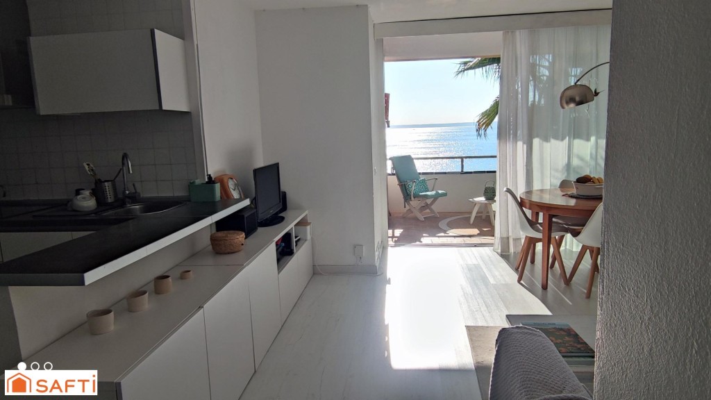 Imagen 2 de PISO CON VISTAS Y ACCESO DIRECTO AL MAR EN ILLETAS