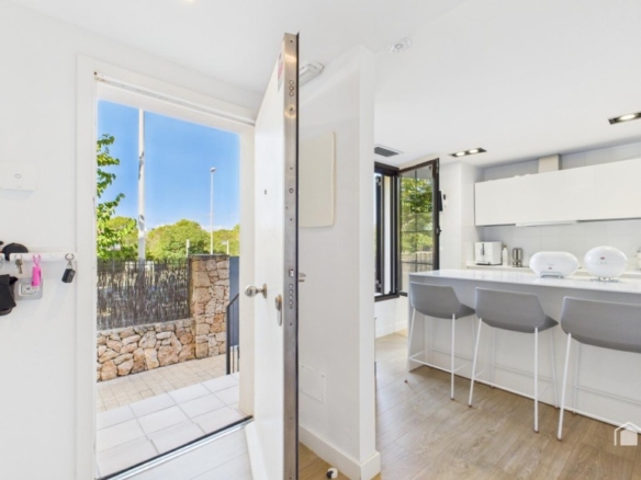 Imagen 3 de Villa de diseño amueblada y conectada en Puig de Ros – C/ Esparver