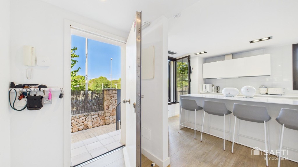 Imagen 3 de Villa de diseño amueblada y conectada en Puig de Ros – C/ Esparver