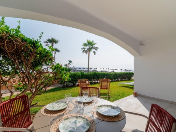 Imagen 2 de Adorable piso en Cala Egos con piscina y vistas al mar