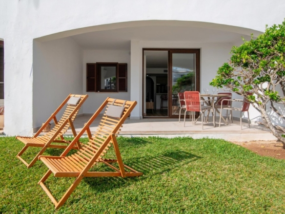 Imagen 3 de Adorable piso en Cala Egos con piscina y vistas al mar